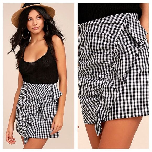 LuLu’s Collegiate Class Black and White Gingham Mini Skirt Country Farmhouse - Picture 9 of 10